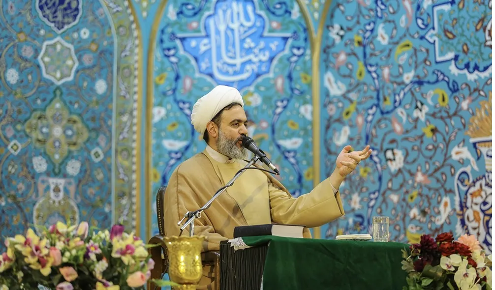 همراهی با پیامبر(ص) نیازمند صبر و استقامت است