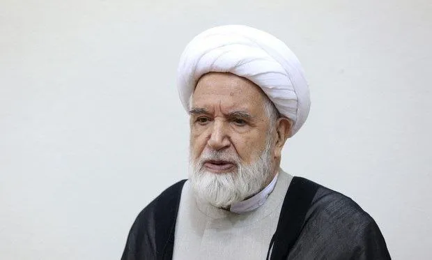 نخستین مصاحبه مهدی کروبی پس از حصر / در راه خود تجدیدنظر نکرده‌ایم