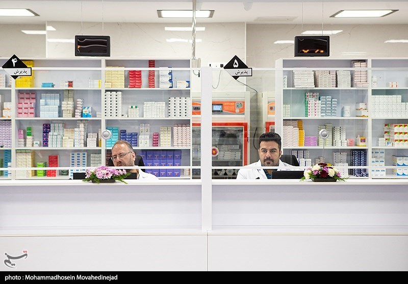 عمق بدهی بیمه‌ها به داروخانه‌ها2برابر شد/راه کاهش هزینه دارو برای مردم