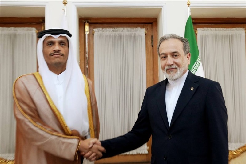 قطر: آل‌ثانی به منظور فراهم کردن زمینه‌های گفتگو با عراقچی رایزنی کرد