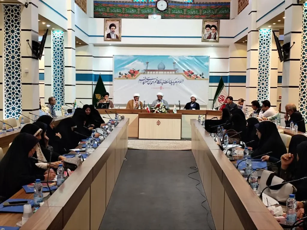 رسالت مهم استادان اُنس‌ دادن دانشجویان و جوانان با قٰرآن کریم است
