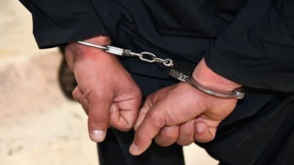 بازداشت ۲ شکارچی غیرمجاز در بافت/ مجروحیت یک مأمور محیط‌زیست