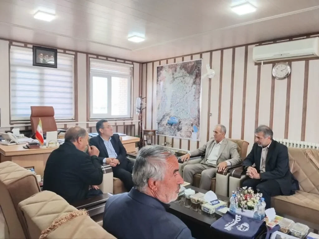 تاکید فرماندار اردبیل بر توسعه ورزش در مناطق کم‌برخوردار و حمایت مستمر از قهرمانان