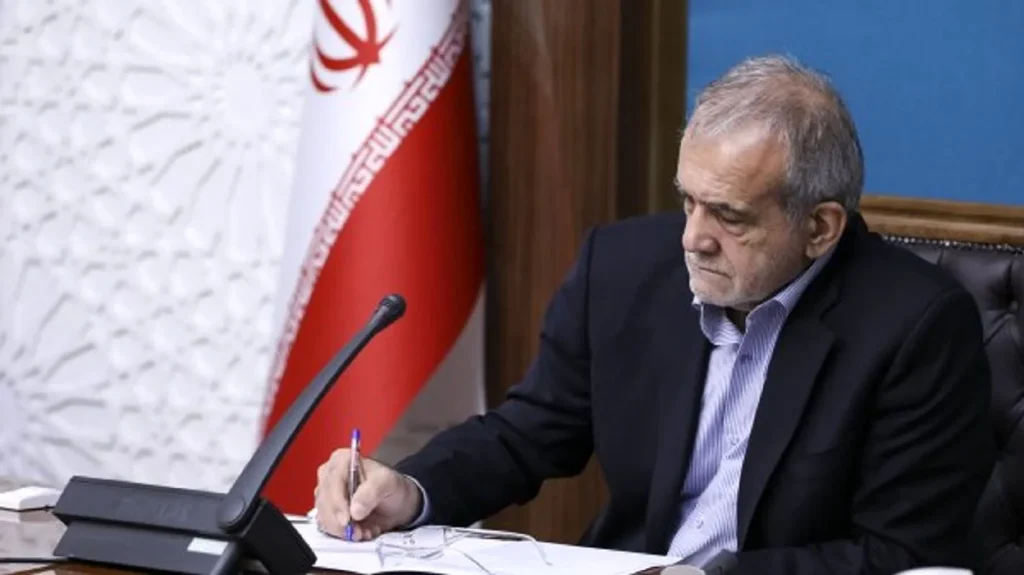مسعود پزشکیان: ایران چندین بار باید سقوط می‌کرد اما...