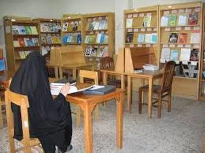 ظرفیت‌ها و خدمات کتابخانه ویژه خواهران در حرم بانوی کرامت