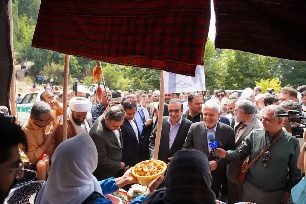 وزیر میراث فرهنگی: الموت باید به مقصدی جهانی برای گردشگران تبدیل شود