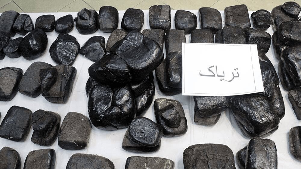 بیش از ۵۰۰ کیلو تریاک در یک اتوبان تهران کشف شد