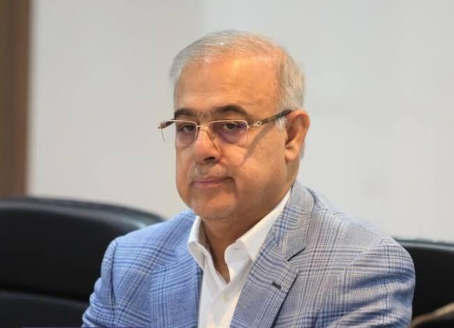 قدردانی رئیس‌جمهور از استاندار هرمزگان در بیست و یکمین جشنواره شهید رجایی