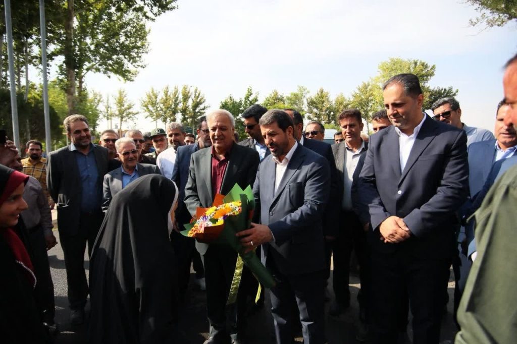 بهره برداری و آغاز عملیات اجرایی چند طرح عمرانی، اقتصادی و آموزشی در شهرستان اسدآباد
