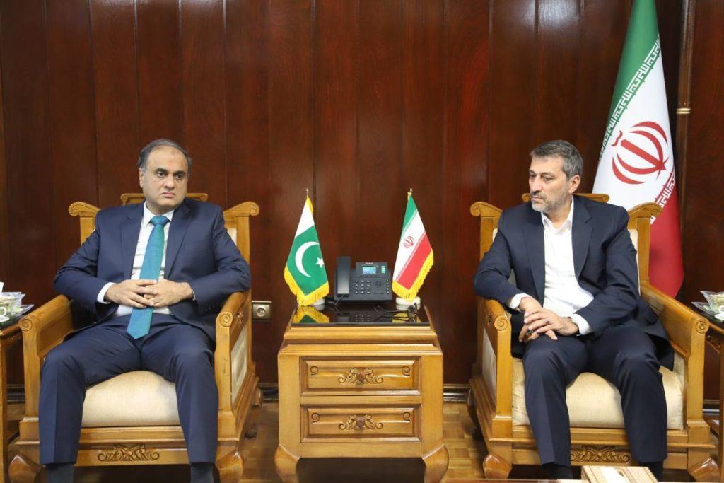 تأکید ایران و پاکستان بر توسعه همکاری‌ها در مناطق آزاد