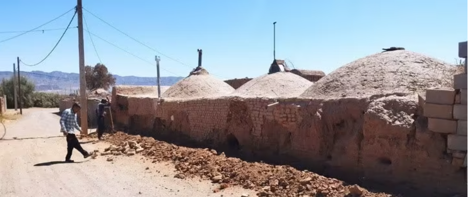 آغاز عملیات مرمت و بازسازی مسجد امام رضا (ع) در روستای رحیم‌آباد بهاباد