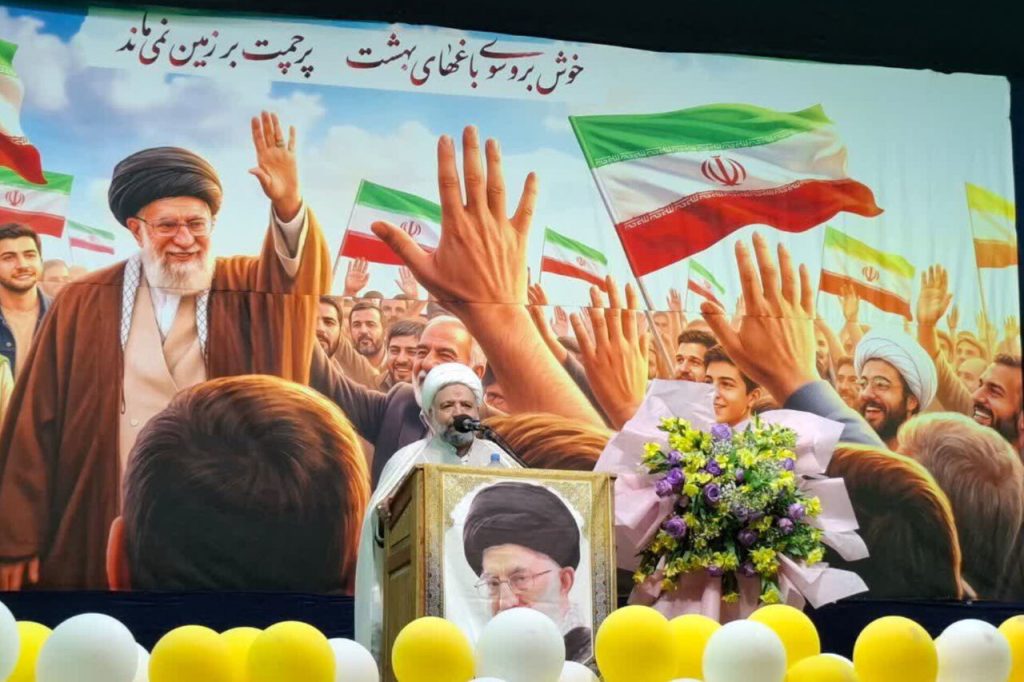 مدیران اقتصادی و فرهنگی با روحیه جهادی در میدان خدمت حاضر شوند