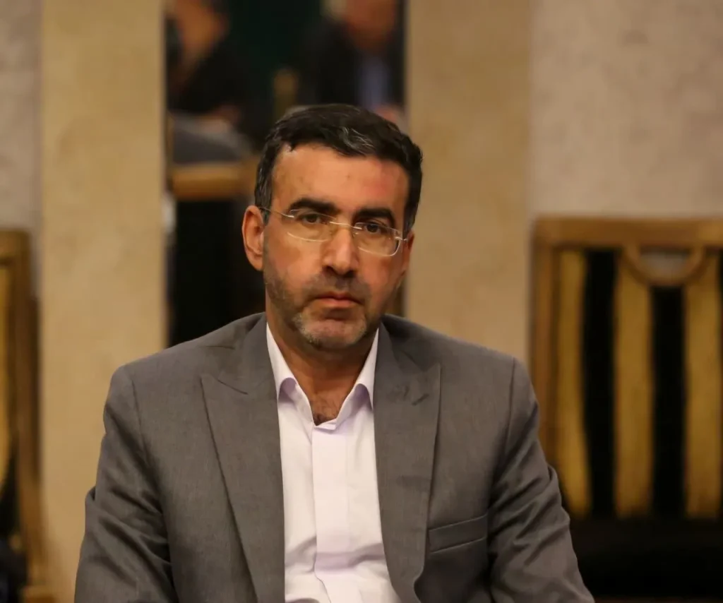 مسئول بازرسی اداره ورزش و جوانان استاناصفهان: فعالیت بدون مجوز و گران‌فروشی شهریه های باشگاههای ورزشی و موارد اخلاقی و مختلط ممنوع است