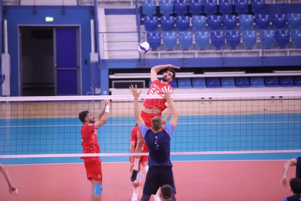 شکست تیم ملی والیبال در دیدار تدارکاتی مقابل باشگاه روسی