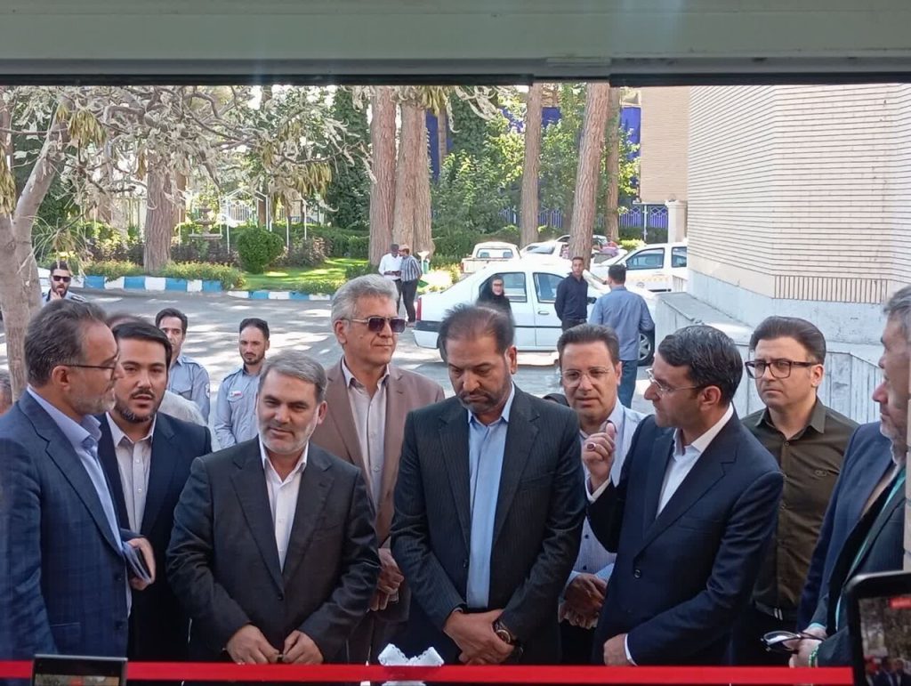 زنگنه در آیین افتتاح و کلنگ‌زنی ۲۴ پروژه مدیریت شهری تربت‌حیدریه حضور یافت