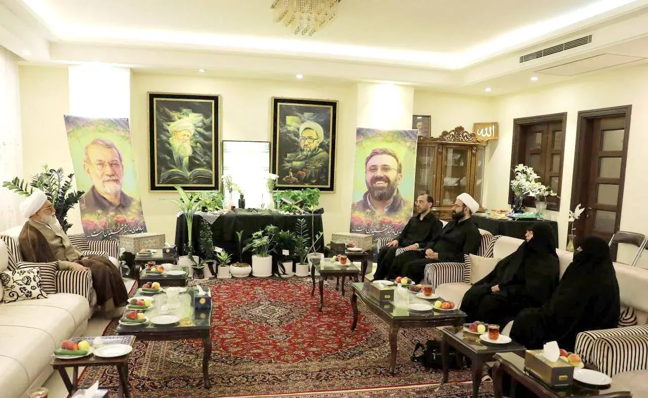 شهید لاریجانی در بزنگاه‌ها، آرامش، صلابت و عمق ایمان خود را نشان داد