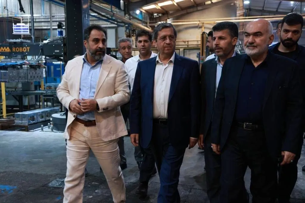 همتی: مسائل ارزی و ریالی صنایع استان خوزستان پیگیری می‌شود
