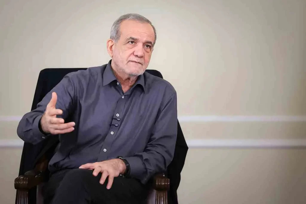 پزشکیان: فقط نرخ سوم قیمت بنزین پس از هماهنگی با همه نهادها و ارگان‌ها از ۵ هزار تومان به ۱۰ هزار تومان خواهد رسید / نرخ سوم قیمت بنزین بیش از ۱۰ هزار تومان نخواهد شد