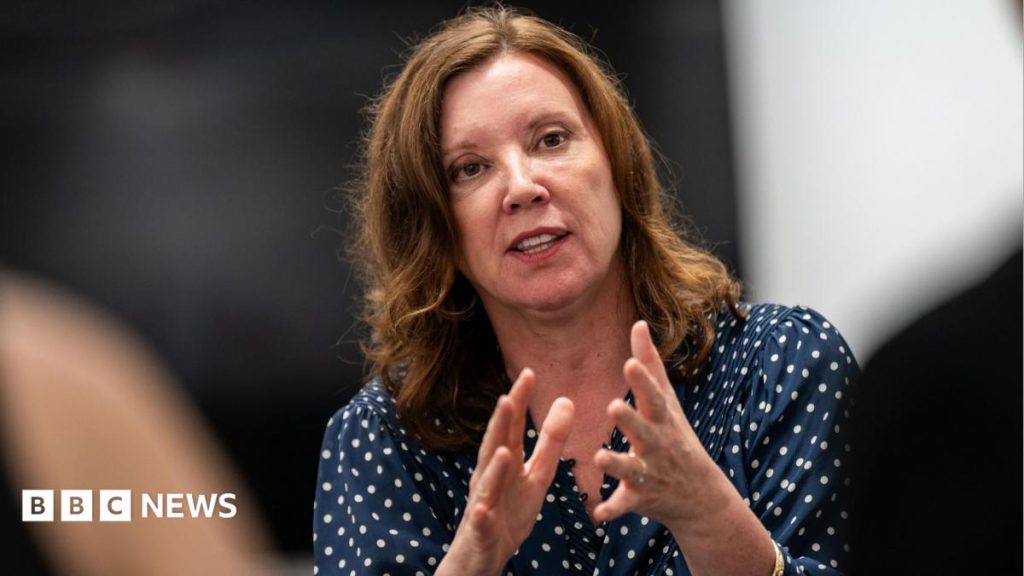 Parents of seriously ill children should be entitled to 12 weeks paid leave, says commissioner