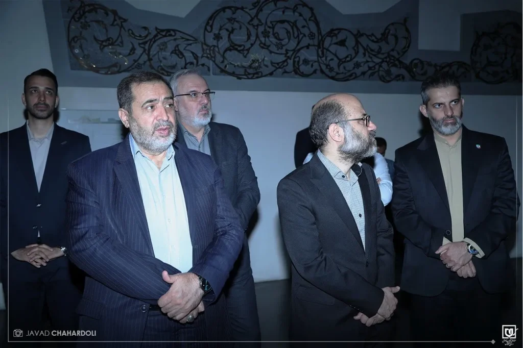 بازدید رئیس سازمان اسناد و کتابخانه ملی از موزه ملی انقلاب اسلامی و دفاع مقدس