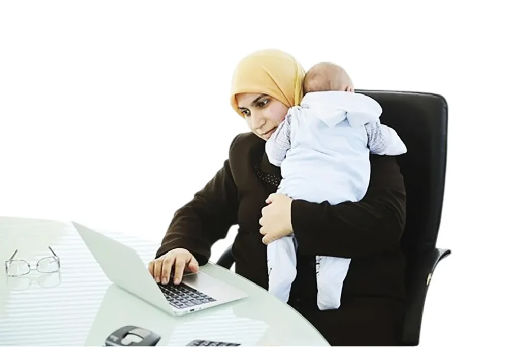 به‌خاطر مادر بودن و کارمند بودن احساس گناه نکن!