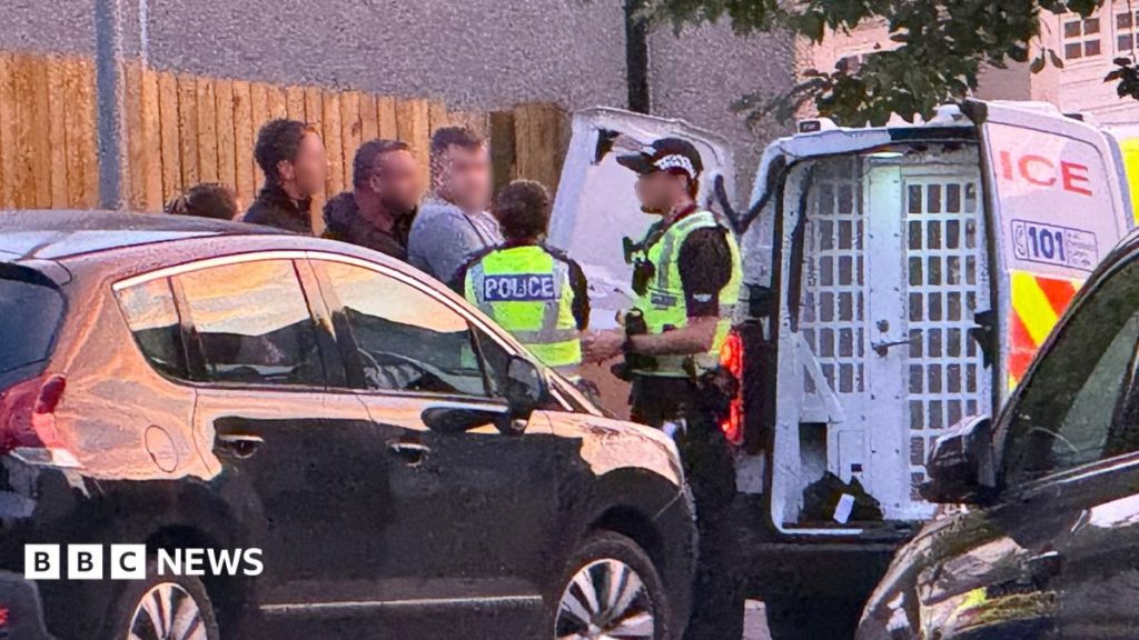 Major Scottish gangland figure Steven Daniel arrested in organised crime raid