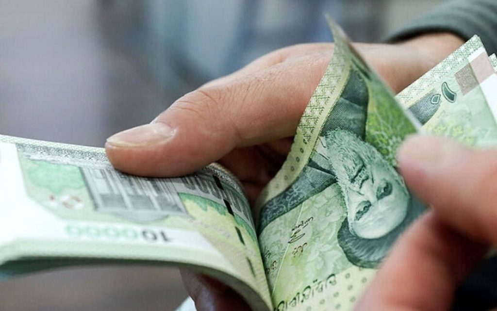 کف و سقف حقوق کارکنان دولت چقدر است؟