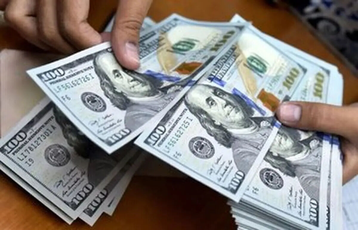 قیمت دلار در اولین روز شهریور؛ دلار از ۱۹۷ هزار تومان گذشت