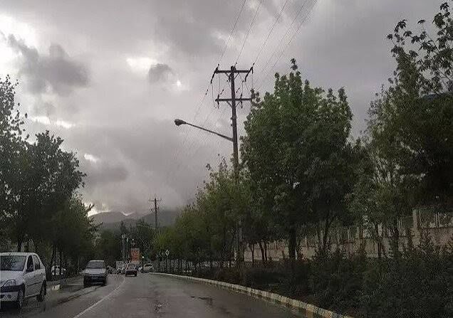 رگبار باران در نیمه شمالی و ارتفاعات تهران