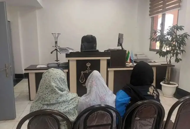 زنان جیب‌بر بهشت‌زهرا دستگیر شدند