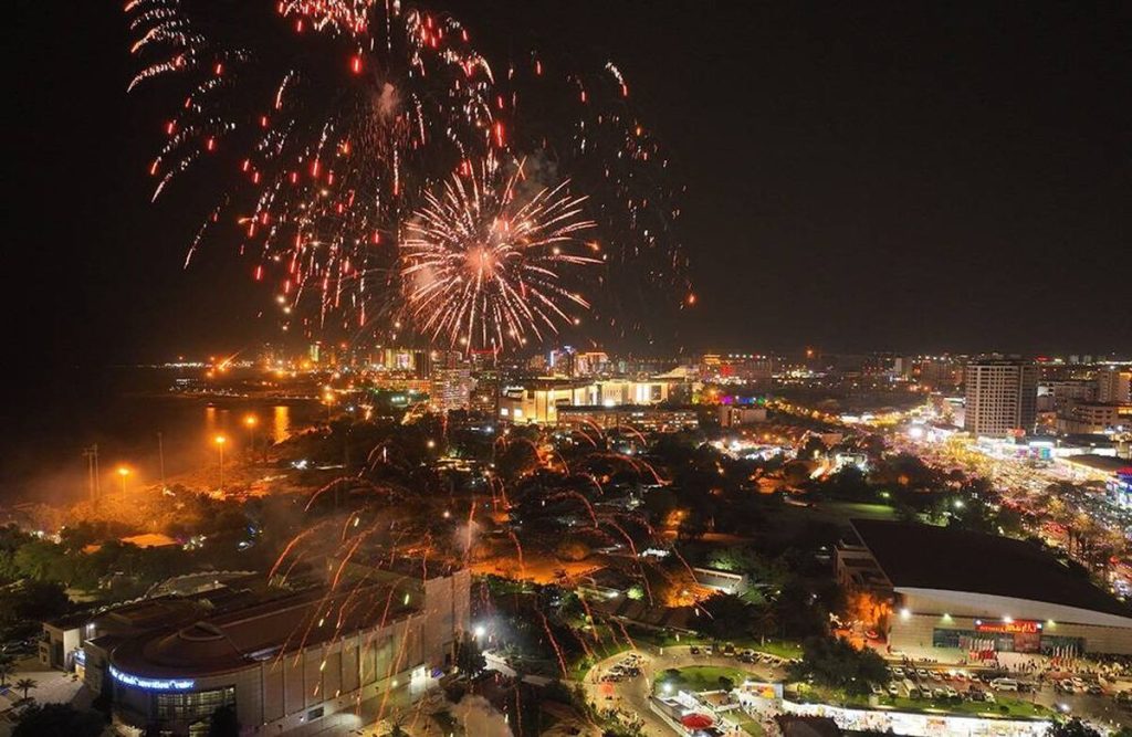 کیش آماده افتتاح فصل نخست جشنواره ۰۵؛ از آتش‌بازی تا قرعه‌کشی هفتگی