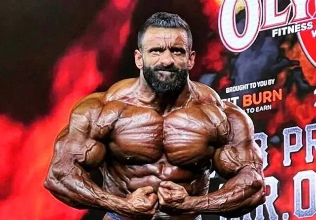 واکنش تند هادی چوپان به جنجال ورودش به امارات!