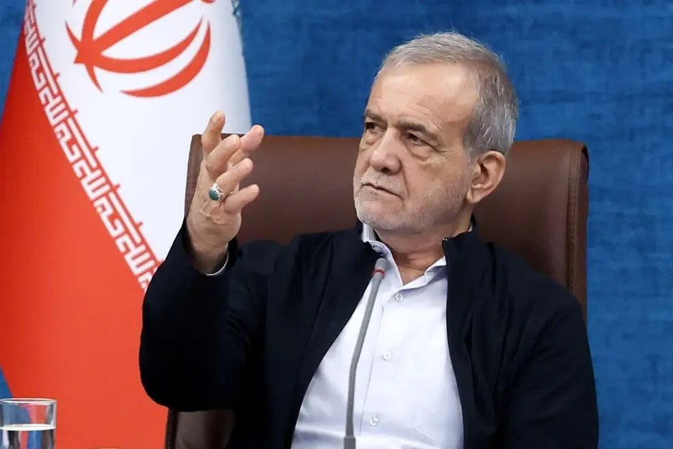 پزشکیان: آغازگر جنگ نیستیم؛ در برابر هر متجاوزی با قدرت می‌ایستیم و تسلیم نمی‌شویم
