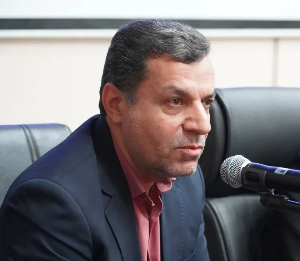 سلطانی: رویکرد دانشگاه آزاد اسلامی خرامه حل مشکلات جامعه و صنعت است
