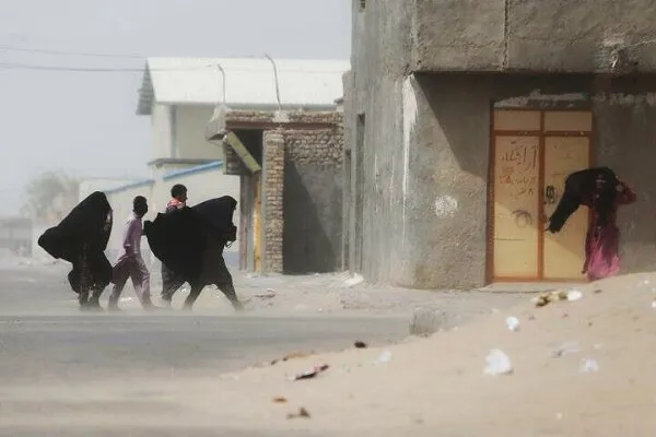 طوفان شدید با سرعت ۱۰۱ کیلومتر بر ساعت زابل را درنوردید