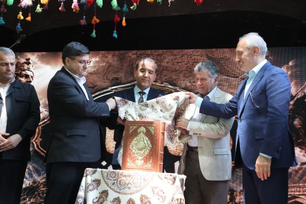 شاهنامه در لردگان صاحب‌خانه شد