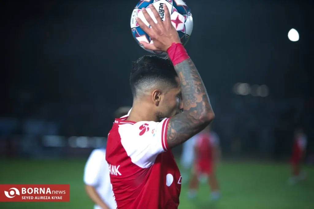 مهدی تیکدری: همه پرسپولیسی ها زیر یک پرچم هستیم؛ برای پیروزی مقابل ملوان هم قسم شدیم
