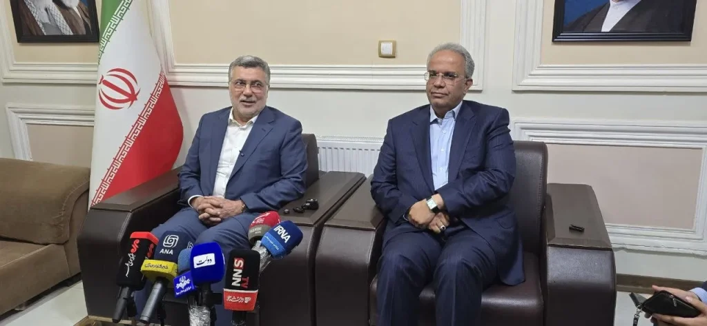 بومی‌گزینی و مشوق‌های مالی راهکار ماندگاری پزشکان در مناطق محروم است/ ۵۰ آمبولانس جدید در راه سیستان و بلوچستان