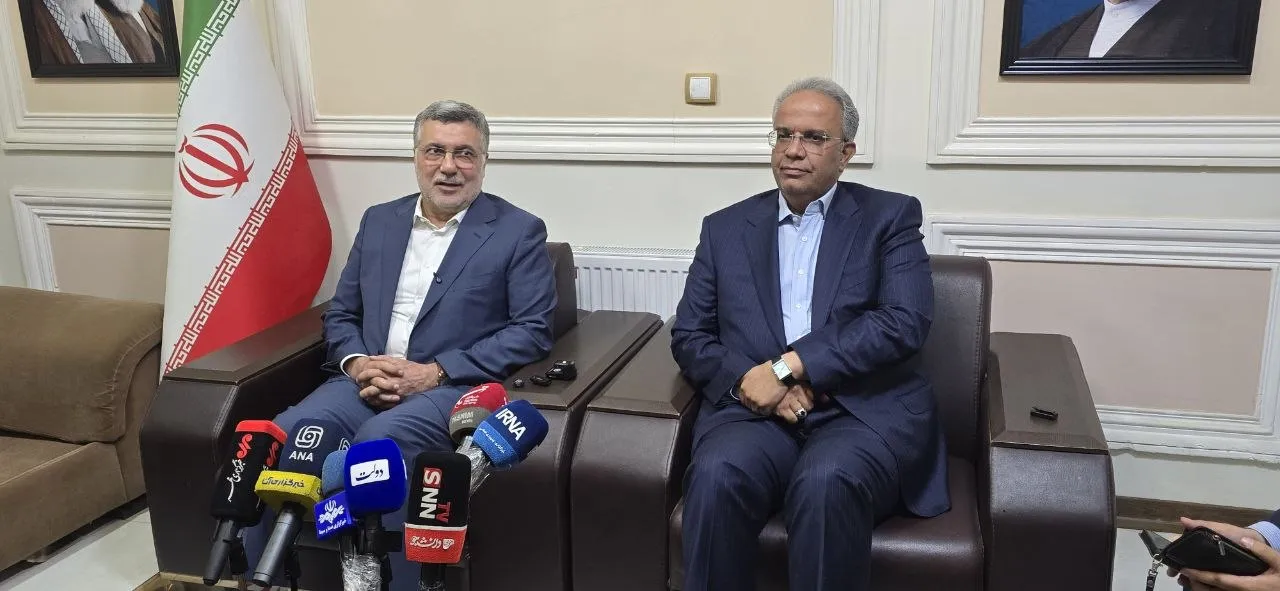 بومی‌گزینی و مشوق‌های مالی راهکار ماندگاری پزشکان در مناطق محروم است/ ۵۰ آمبولانس جدید در راه سیستان و بلوچستان