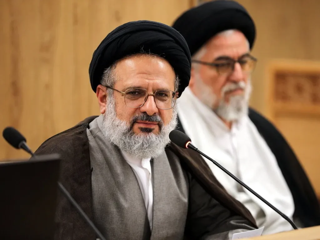 باید خود را برای عرصه بین الملل جدید آماده کنیم