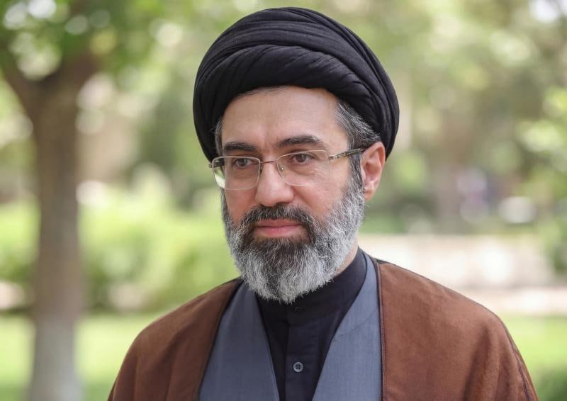 رهبر انقلاب: مراقب انسجام اجتماعی باشید/ضعف کمبود نیاز به برجسته‌سازی ندارد