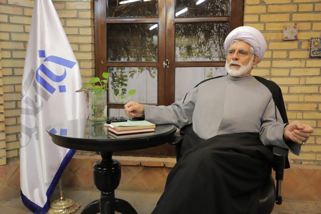 رهامی: کسانی که شعار می‌دهند نباید صلح کنیم، حتی یک روز هم در جنگ نبوده اند/ افرادی که با جنگ مخالفند دو دسته هستند