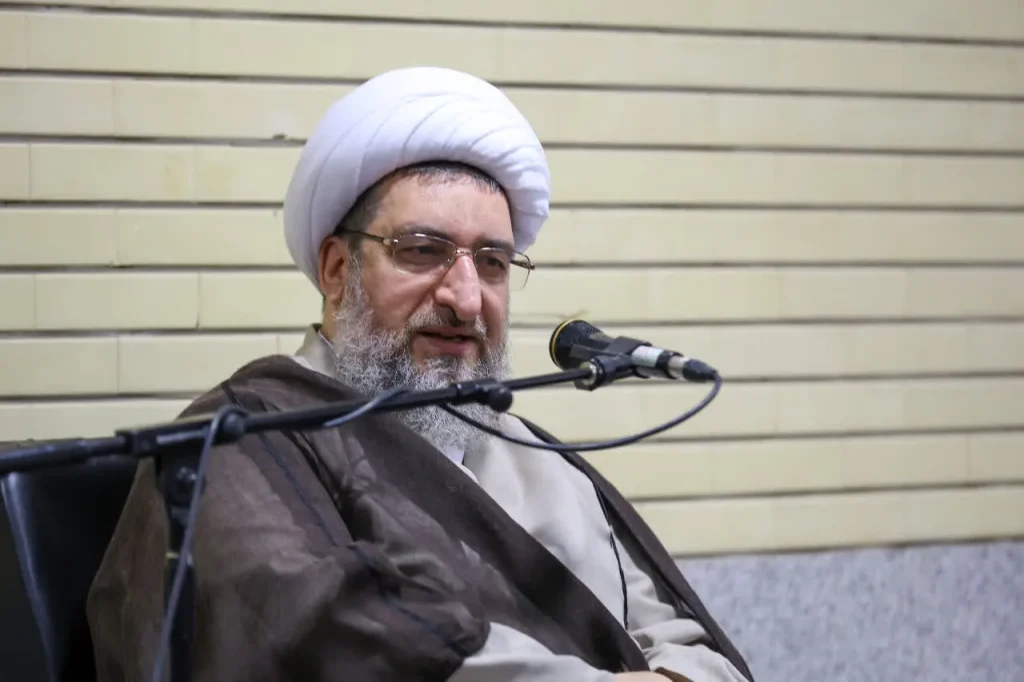 نماز باید به فرهنگی اثرگذار در زندگی مردم تبدیل شود