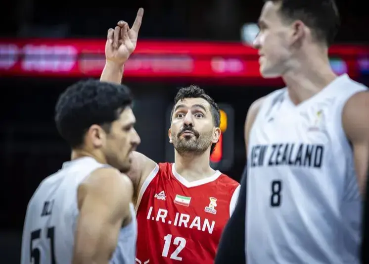نیمه دوم با شرایط فیزیکی‌آنها کنار آمدیم:/ زنگنه: جنگیدیم و فقط یک شوت کم‌آوردیم