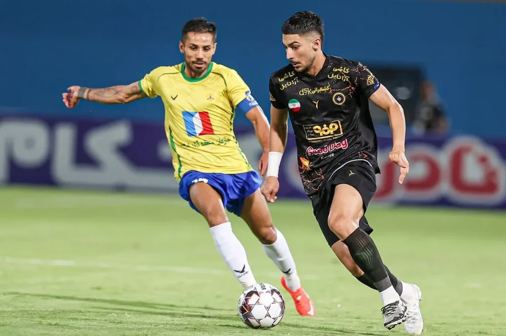 صنعت نفت 0-0 سپاهان؛ یک تیر، چند سیو و یک VAR جنجالی