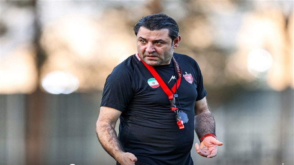 فاضلی: افسوس ۳ امتیاز دربی را خواهیم خورد/ اورونوف مورد تایید کادر فنی پرسپولیس است