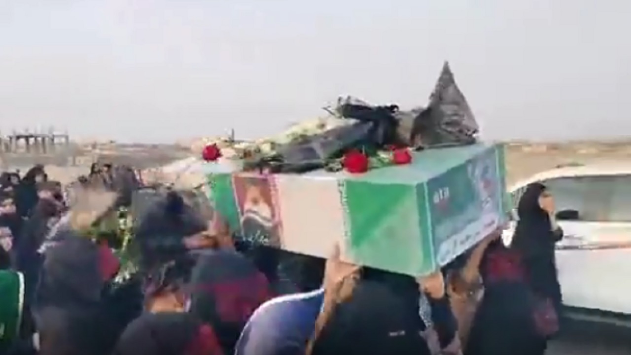 تشییعی از جنس اشک در کوهستک سیریک