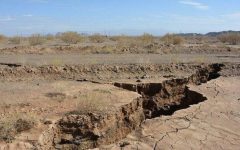 هشدار فرونشست سالانه ۲۷ سانتیمتری در قم؛ وقتی زمین زیر پای مسافران خالی می شود
