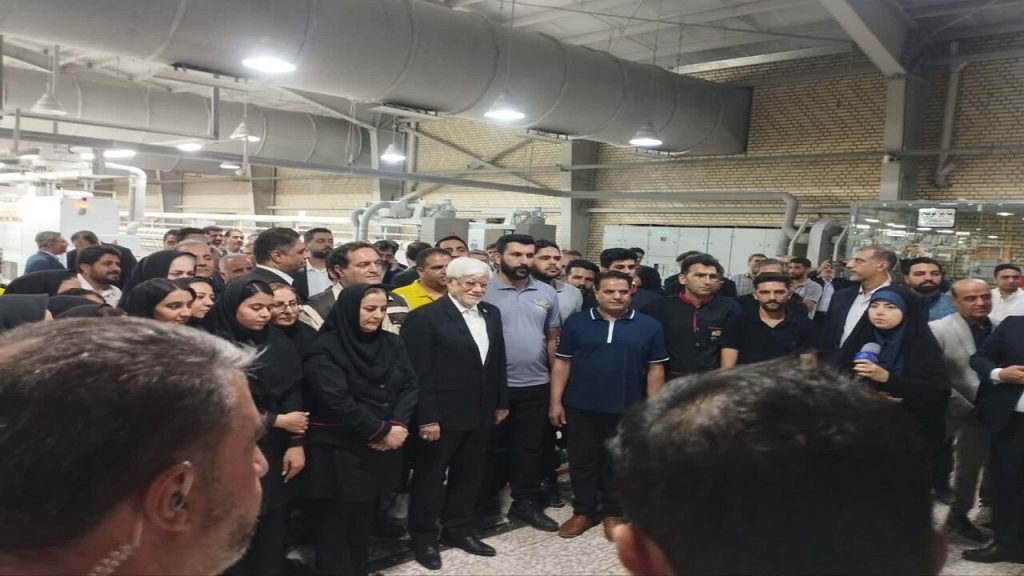 بزرگترین واحد ریسندگی نخ‌های تخصصی در قم به بهره برداری رسید