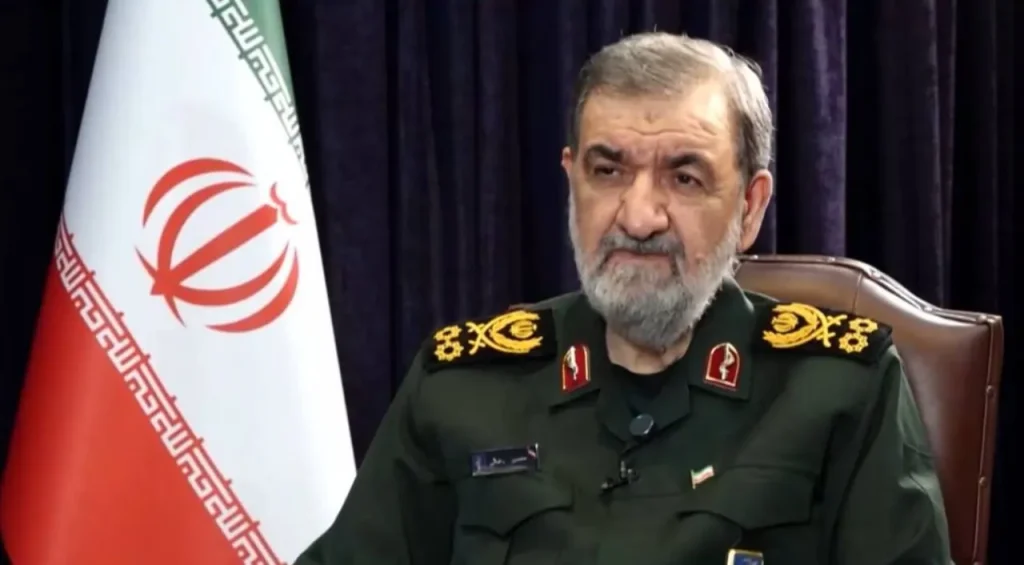 دبیر شورایعالی امنیت ملی: بهزودی یک محدوده ممنوعه در اطراف تنگه هرمز اعلام میکنیم/ به اندازه کافی ذخایر کالای اساسی در کشور داریم